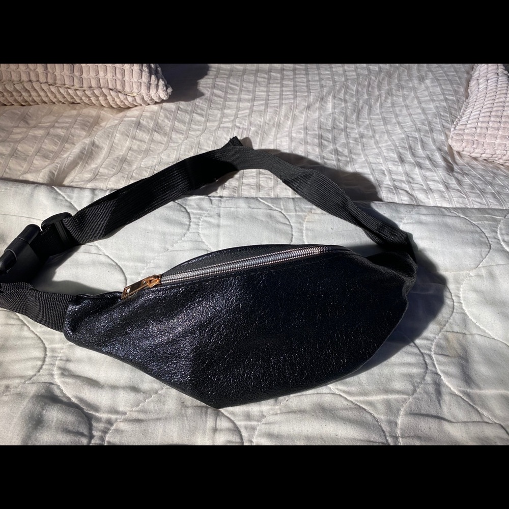 Fanny pack